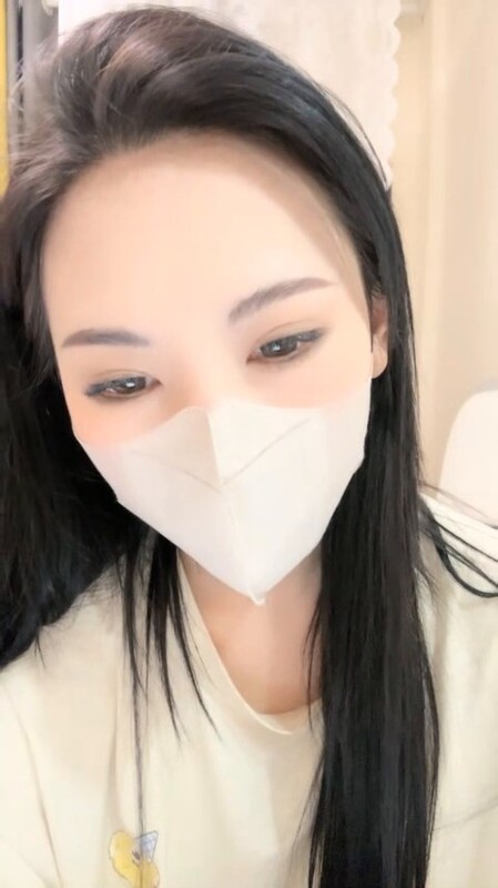 极品护士模特，粉嫩骚穴跳蛋自慰，大黑牛疯狂爆操内射